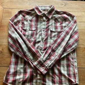 Levi pearl snap shirt